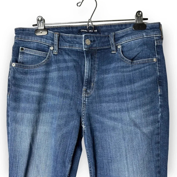 Calvin Klein Jeans Mid Rise Skinny Blue Jean - Picture 3 of 10